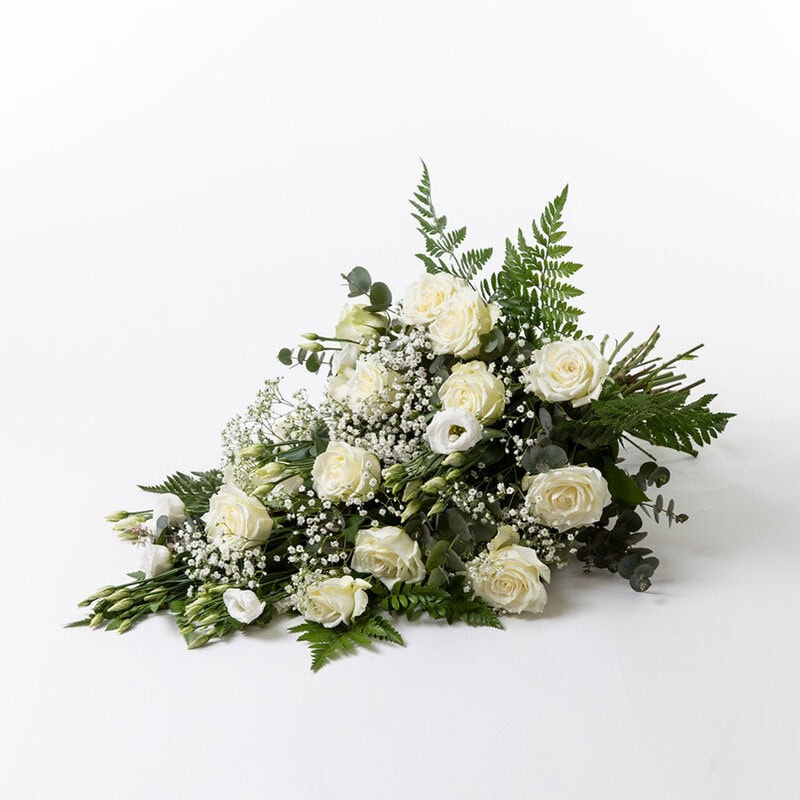Bårebukett hvit og grønn stor begravelse bisettelse blomster