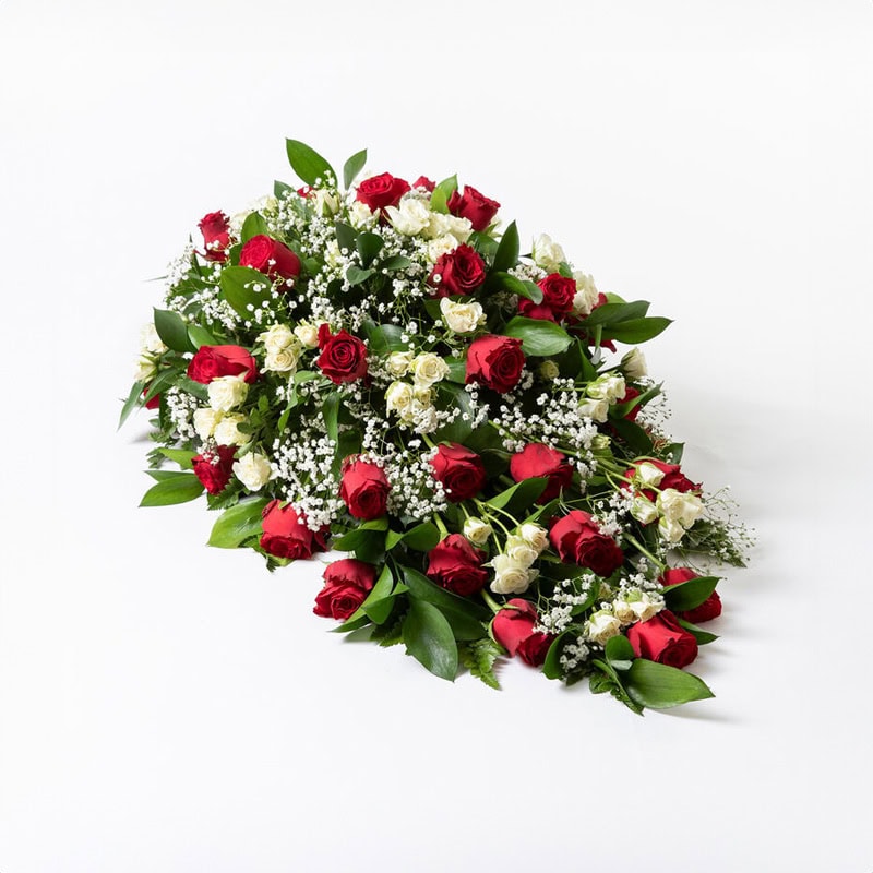 Båredekorasjon rød og hvit medium begravelse bisettelse blomster