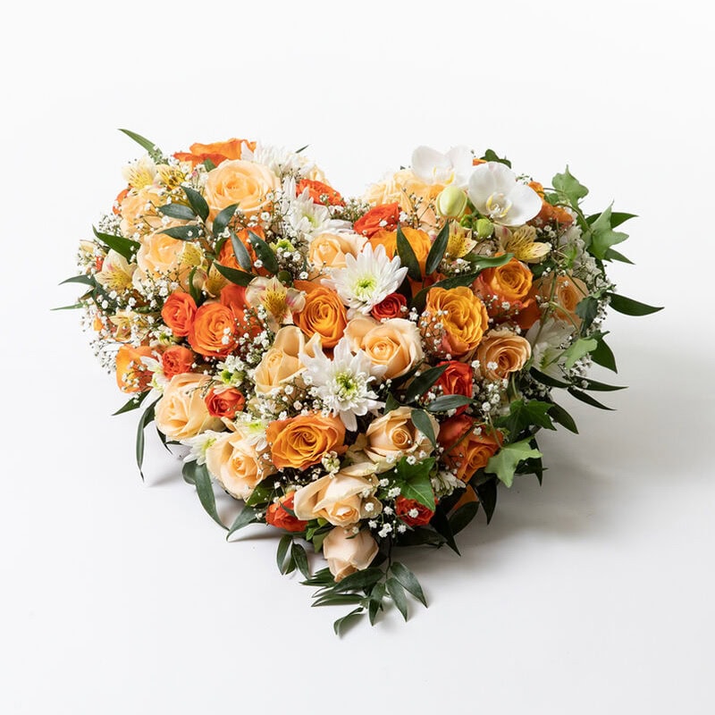 Hjerte gyllen stor begravelse bisettelse blomster